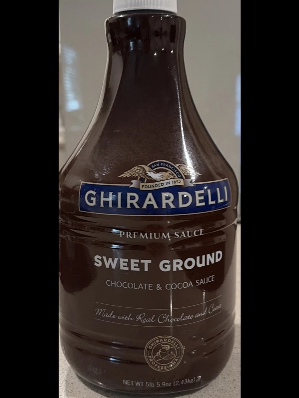 Ghiradelli Sweet Ground Chocolate & Cocoa Sauce - Dark Brown
